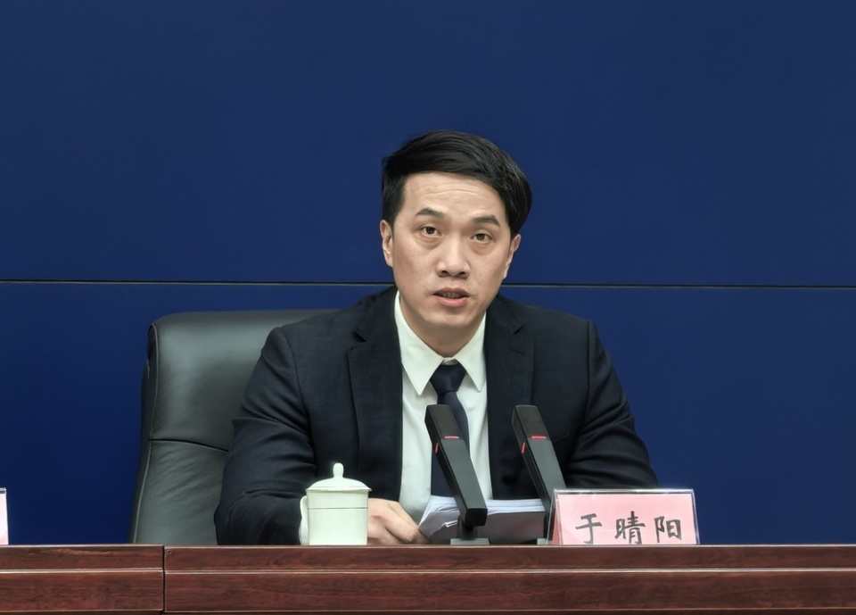 推出多样化, 务消费门槛, 记者