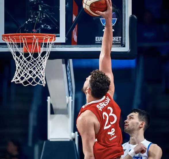 本场比赛土, 进一步拉开