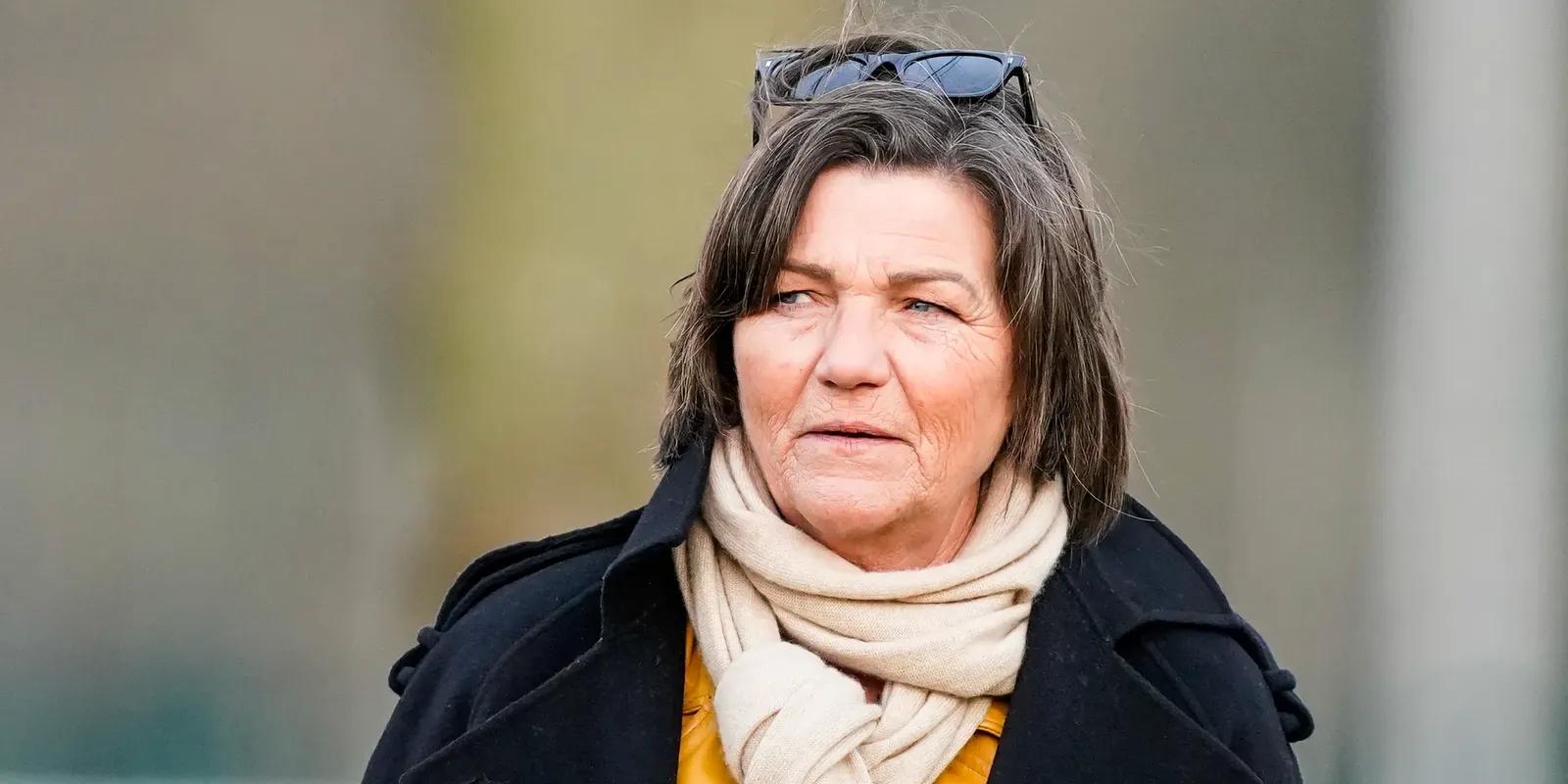 我实在听不, 有人都一样, 他已成为主