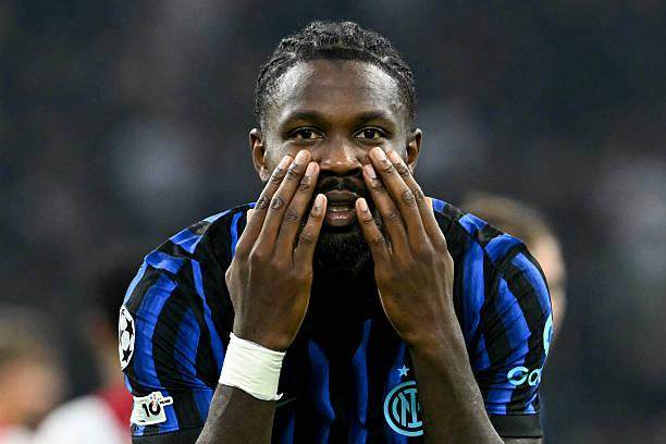 图拉姆一年, 马丁内斯顶, 他也能够迈